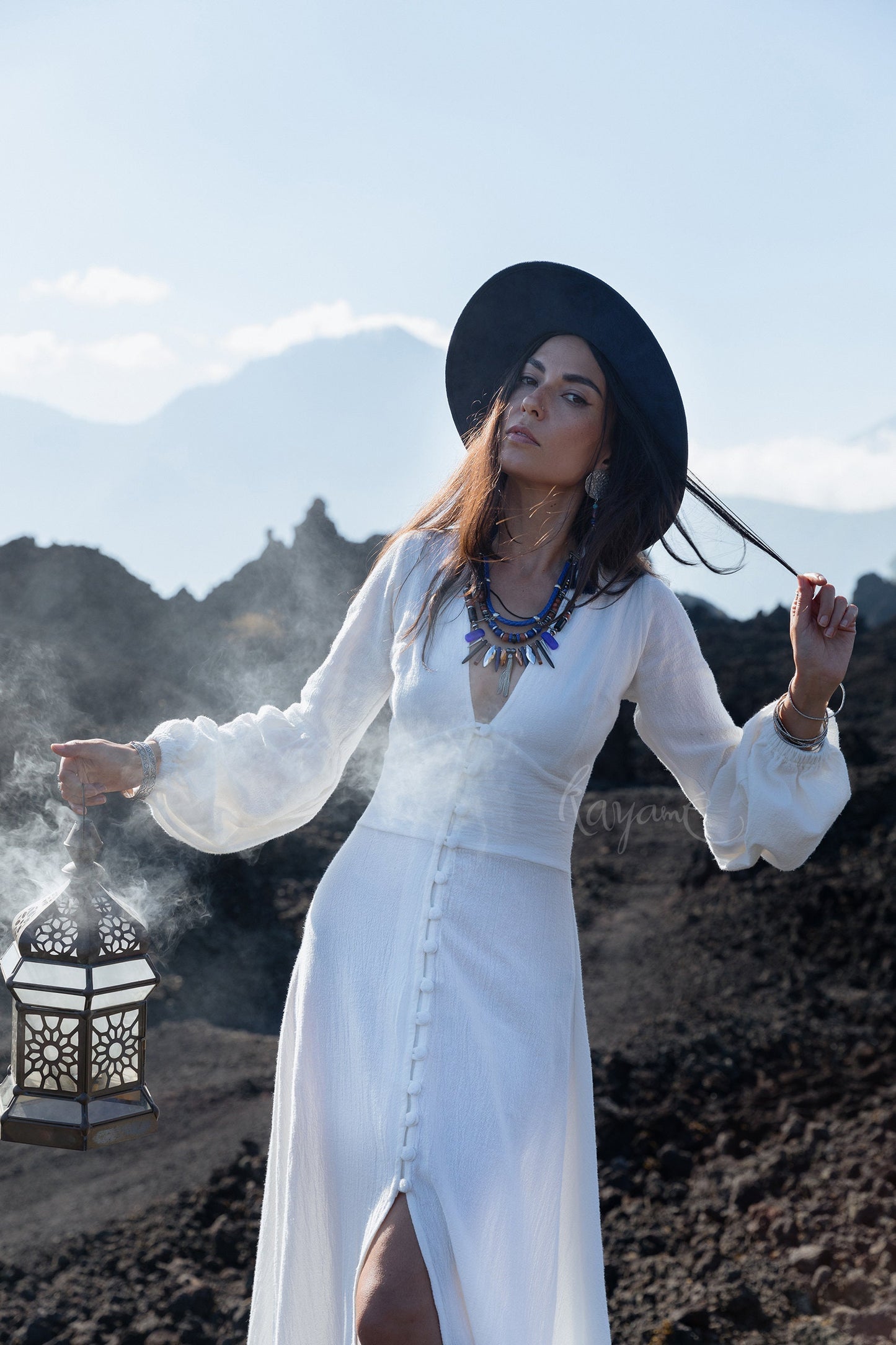 White priestess dress