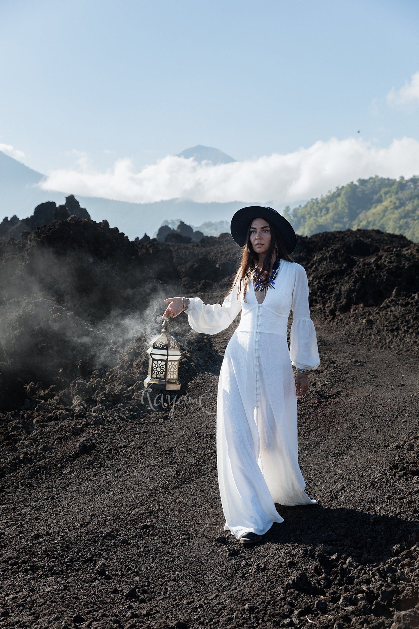 White priestess dress