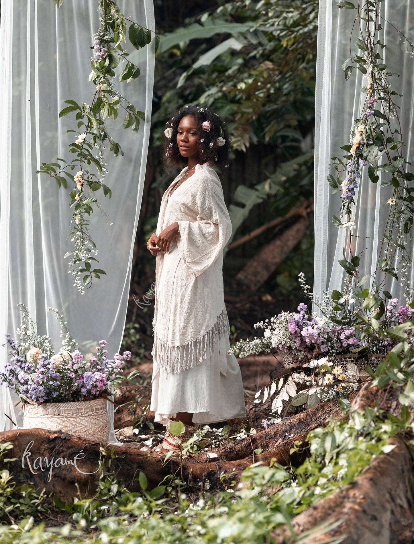 Organic cotton kimono with tassels