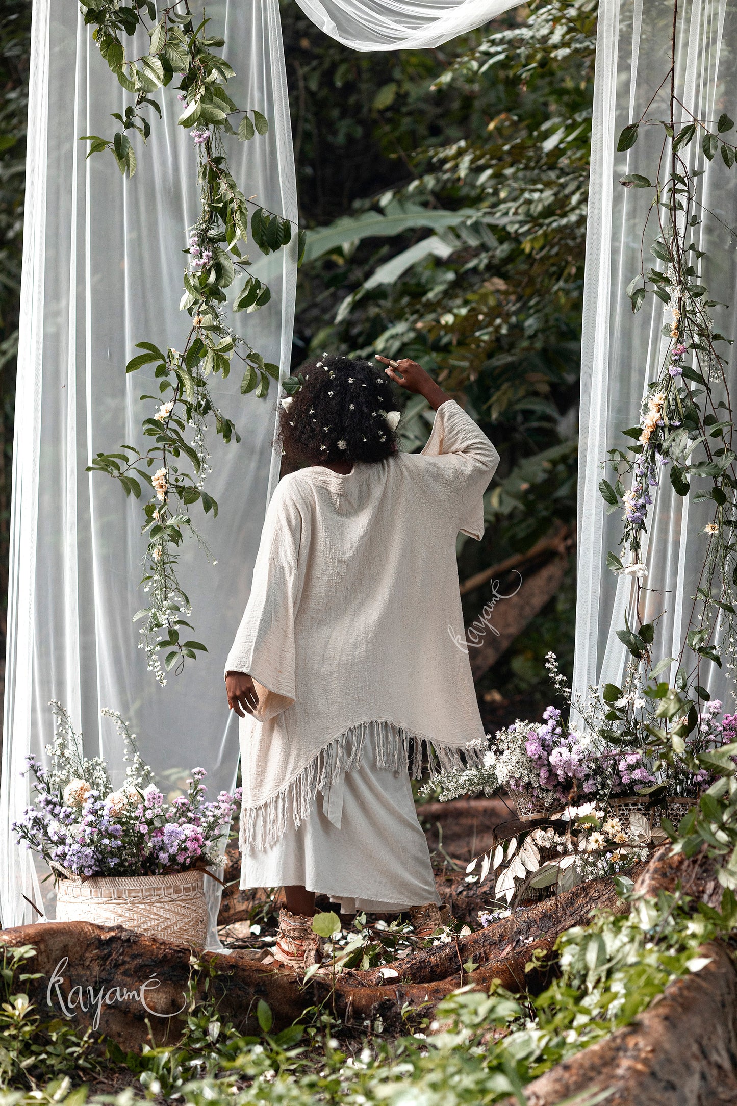 Organic cotton kimono with tassels