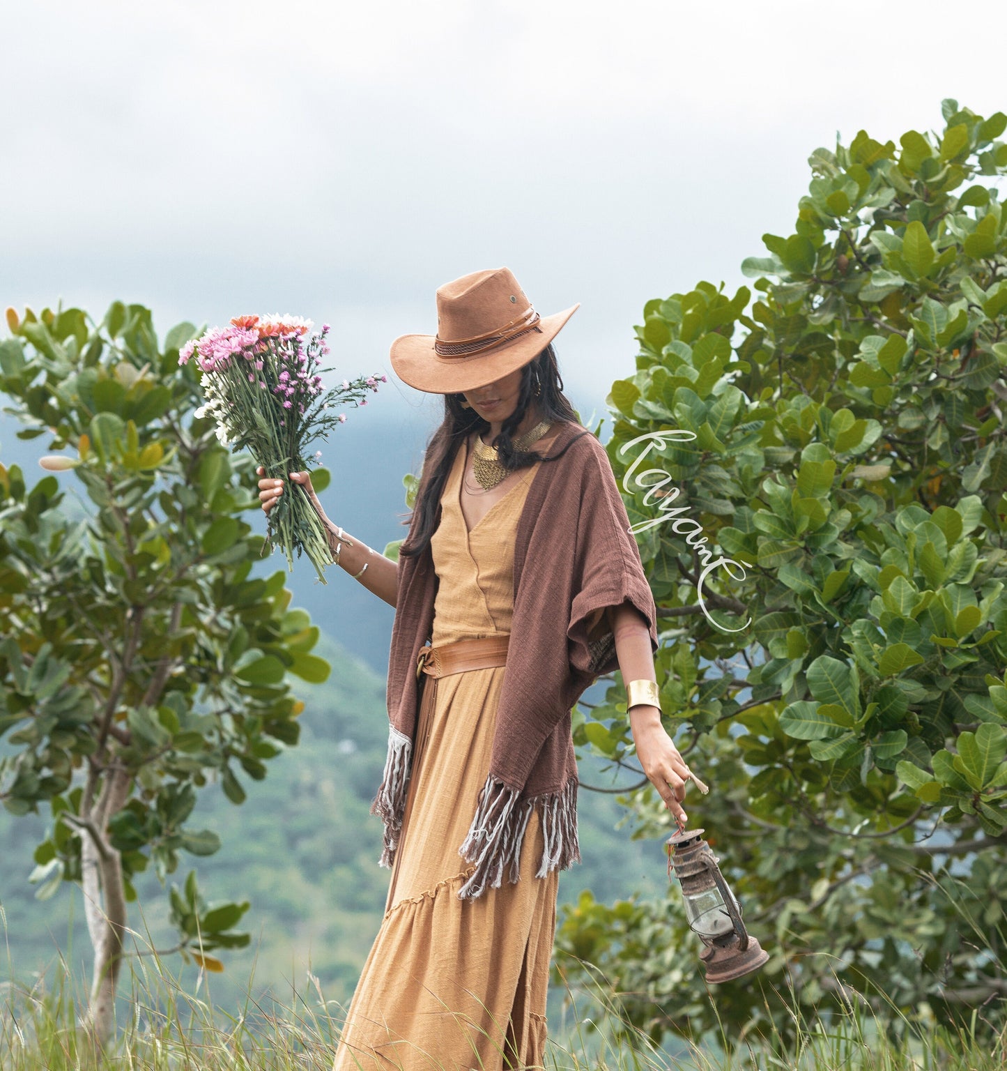 Kimono cardigan with tassels
